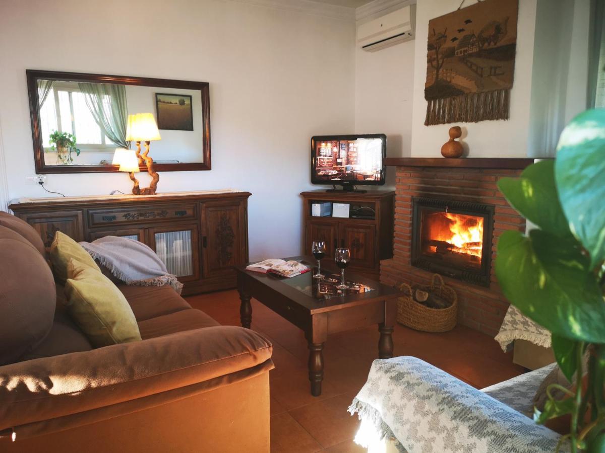 Finca Pil - Casa Rural Con Piscina Guest House Riogordo Exterior photo